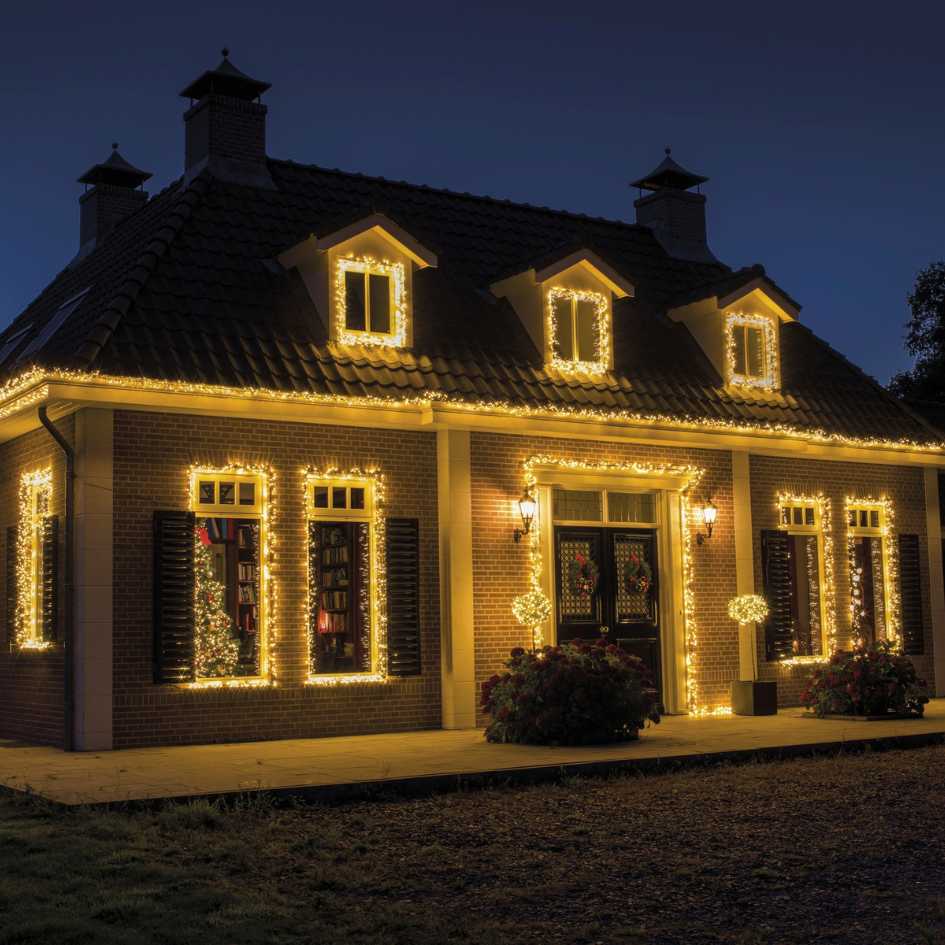 Cluster Twinkle LED 500 ct. String Lights Warm White
