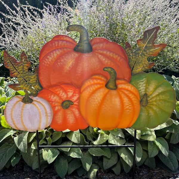 Pumpkins Stake - 28”