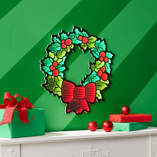 Infinity Light – Holly Wreath - 24"
