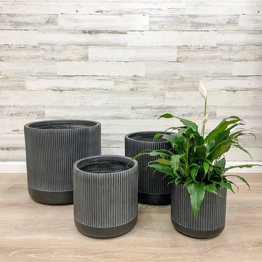 Fibreclay Ribbed Cylinder - Black - 10-inch