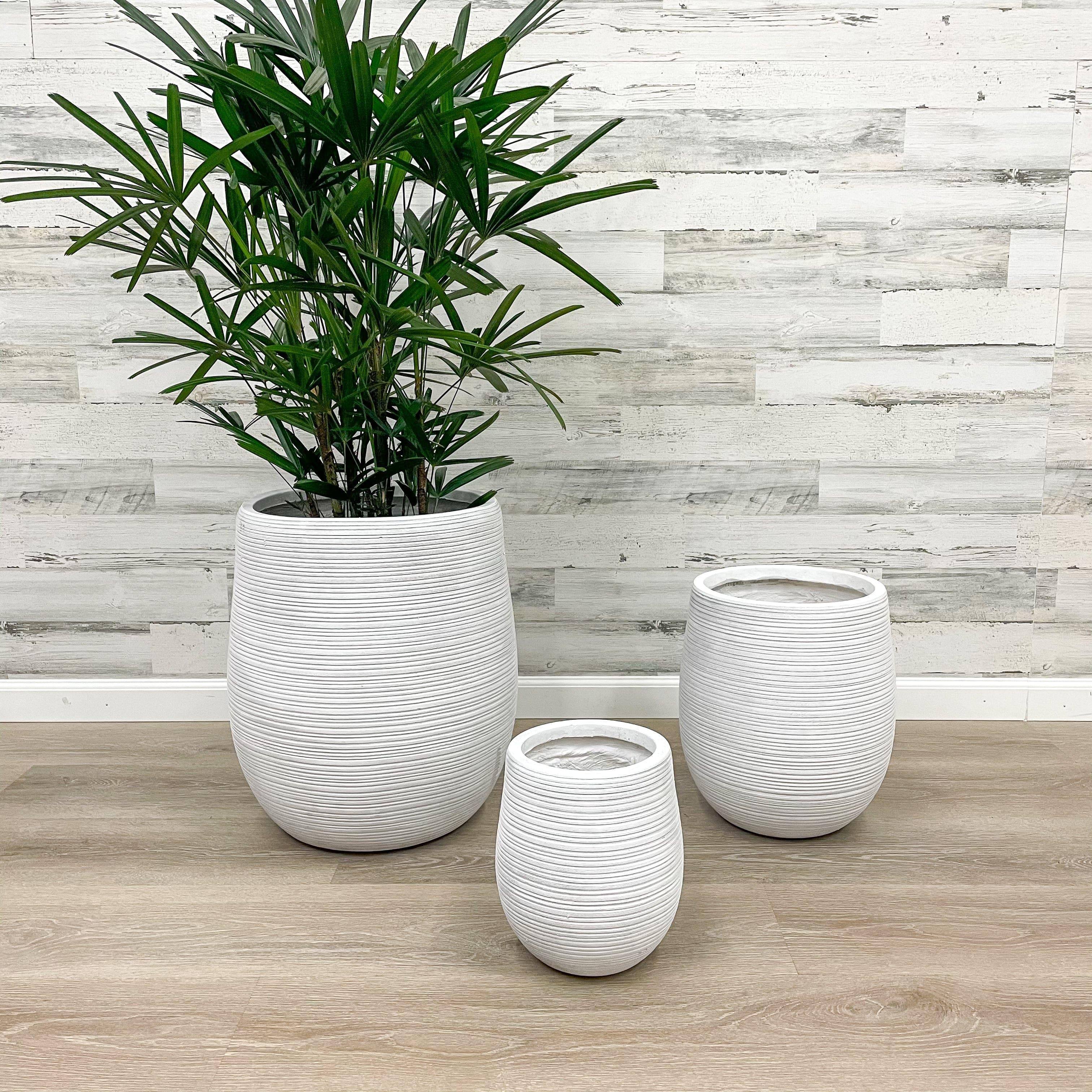 18 inch ceramic flower pot Fibreclay Striped Planter - White