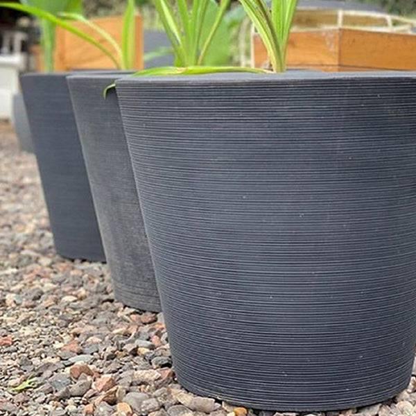 Planter - Linea Low - Charcoal - 31-inch - Hicks Nurseries